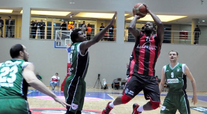 Uşak Sportif&#039;ten muhteşem geri dönüş