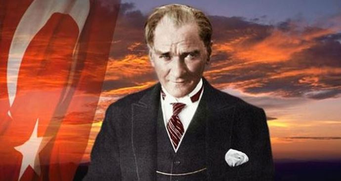 Atatürk'ü anıyoruz Atatürk'ü anıyoruz