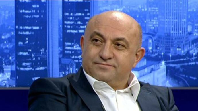 Sinan Engin&#039;den müthiş iddia! &#039;Sneijder&#039;ın evinde alem var&#039;
