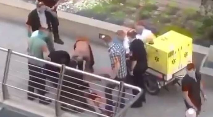Akıl almaz gözaltına alma yöntemi! Akıl almaz gözaltına alma yöntemi!