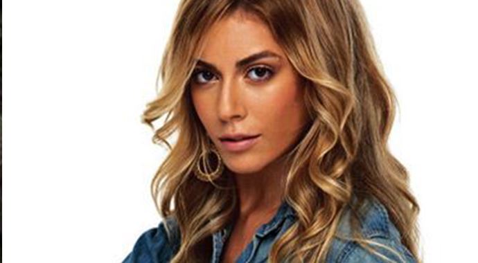 Sinem Kobal'a 'evlilik' sorusu sorulunca...