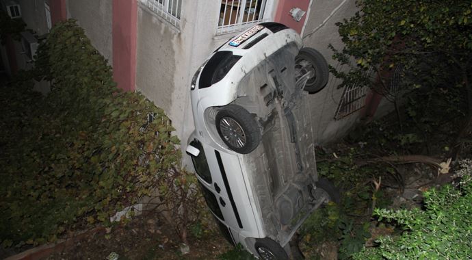 El freni çekmeyi unutunca...