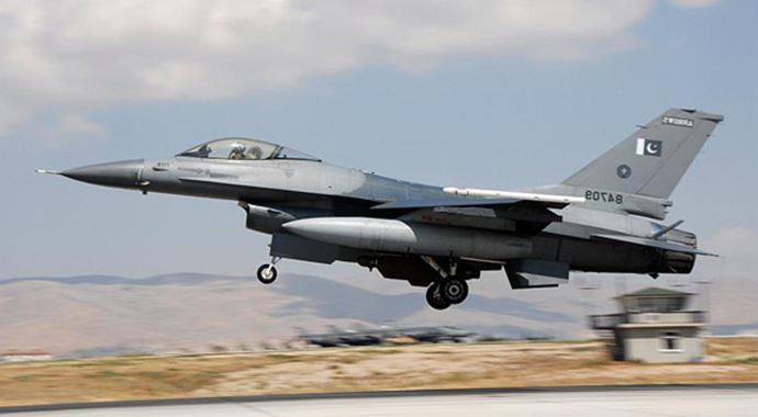Pakistan'da Taliban'a darbe! Pakistan'da Taliban'a darbe!