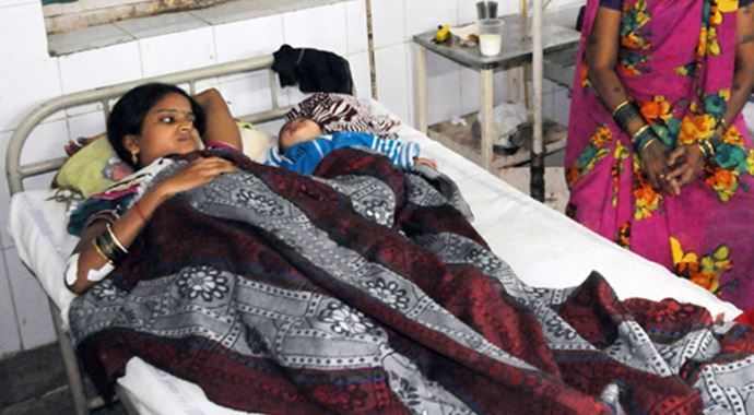 Hindistan'da sağlık skandalı, 12 kadın öldü! Hindistan'da sağlık skandalı, 12 kadın öldü!