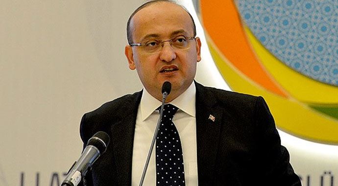 Akdoğan: Bu zihniyetler ruh ikizi Akdoğan: Bu zihniyetler ruh ikizi