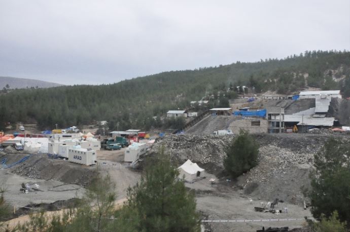 Ermenek'te 17. gün, 16 işçi işçi hala göçük altında Ermenek'te 17. gün, 16 işçi işçi hala göçük altında