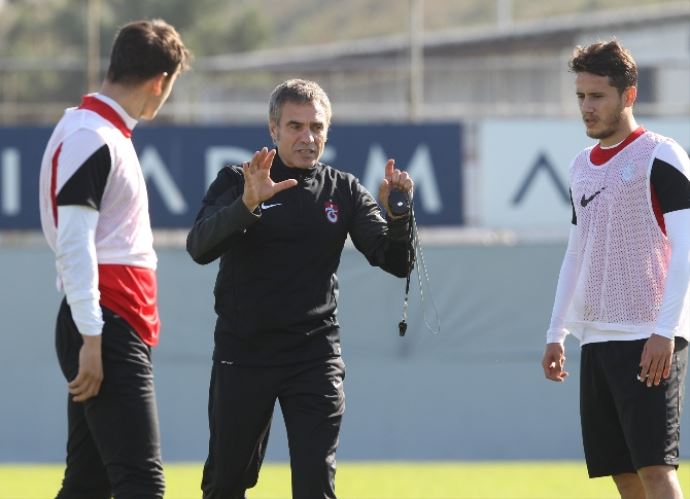 Yanal&#039;lı Trabzonspor Galatasaray mesaisinde