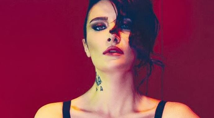 Sıla Gençoğlu bir ilke imza attı! Sıla Gençoğlu bir ilke imza attı!