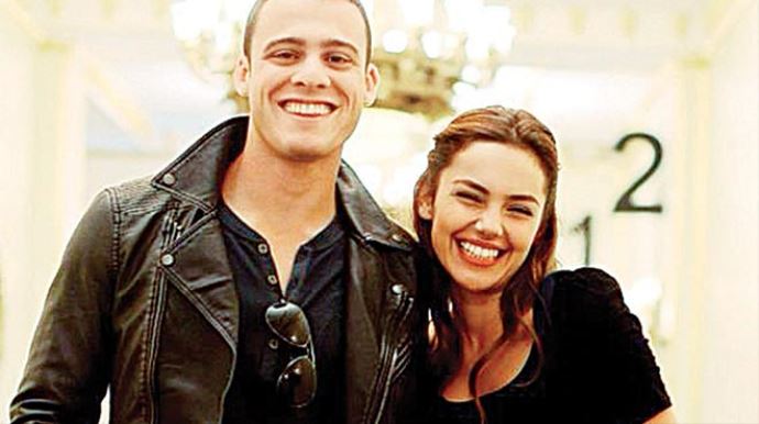 Kerem Bursin ve Yağmur Tanrısevsin ayrıldı mı? Kerem Bursin ve Yağmur Tanrısevsin ayrıldı mı?