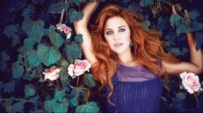 Meryem Uzerli: Lara'yı otel odasında büyütemem' Meryem Uzerli: Lara'yı otel odasında büyütemem'