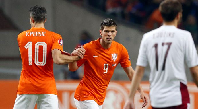 Hollanda'da futbolcuların fotoğrafına ırkçı yorumlar tepki çekti Hollanda'da futbolcuların fotoğrafına ırkçı yorumlar tepki çekti