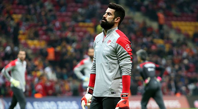 Volkan Demirel&#039;e küfür eden sadece 1 kişiymiş...
