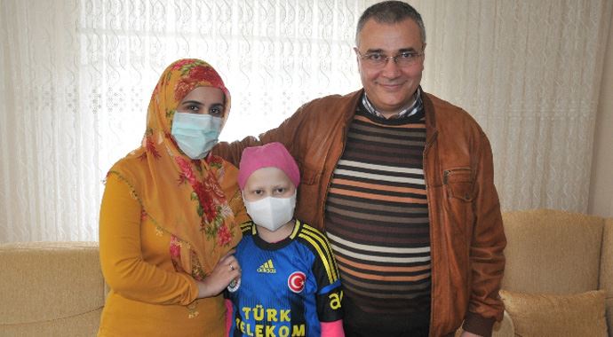 Fenerbahçeli futbolculardan destek bekliyor! Fenerbahçeli futbolculardan destek bekliyor!