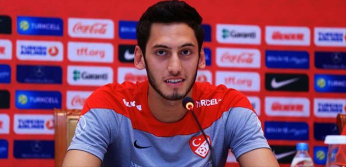 Hakan Çalhanoğlu'ndan tepkili açıklama! Hakan Çalhanoğlu'ndan tepkili açıklama!