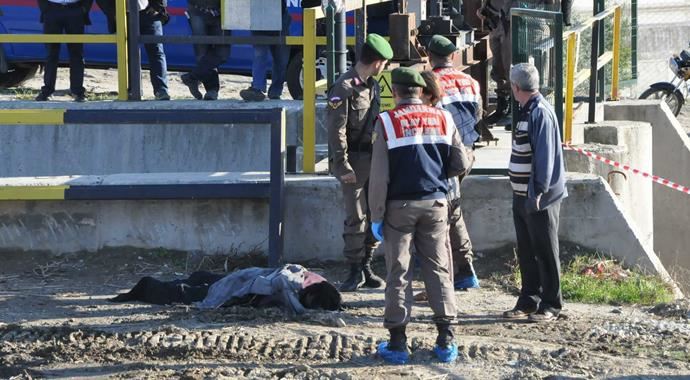 Kanalda cesedi bulunan kadının kimliği belirlendi Kanalda cesedi bulunan kadının kimliği belirlendi