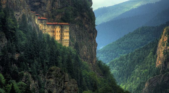 Trabzon'a turist yağıyor Trabzon'a turist yağıyor