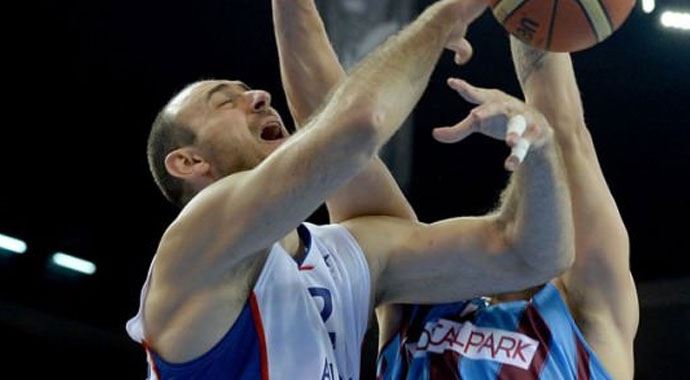 Anadolu Efes'te Krstic şoku! Anadolu Efes'te Krstic şoku!