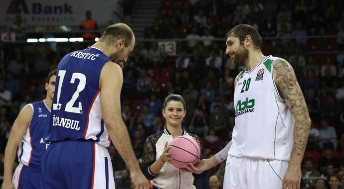 Anadolu Efes - Unics Kazan / CANLI Anadolu Efes - Unics Kazan / CANLI