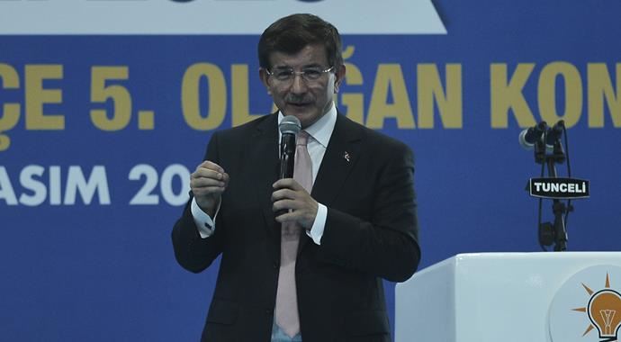 Davutoğlu'ndan sürgündeki vatandaşlara çağrı Davutoğlu'ndan sürgündeki vatandaşlara çağrı