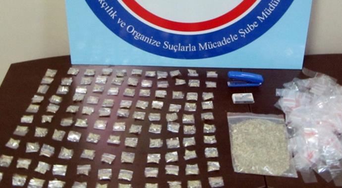 Düzce'de 110 paket bonzai ele geçirildi Düzce'de 110 paket bonzai ele geçirildi