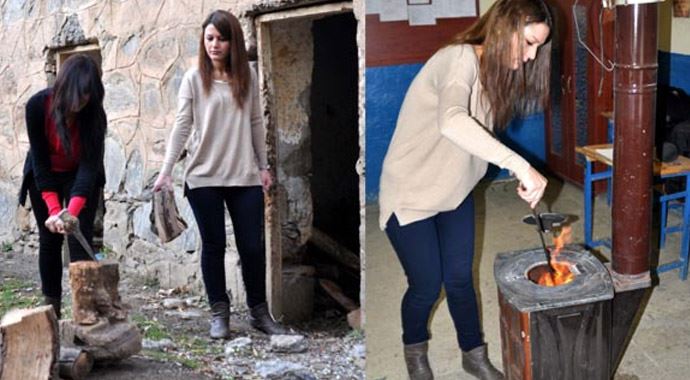 Öğrencileri üşümesin diye odun kırıp, soba yaktılar Öğrencileri üşümesin diye odun kırıp, soba yaktılar