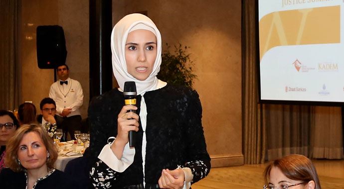 Sümeyye Erdoğan, 'Adalet gerek' Sümeyye Erdoğan, 'Adalet gerek'