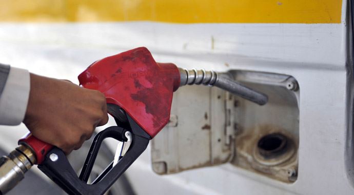 Robert Baron petrol fiyatlarındaki düşüşle ilgili açıklamalarda bulundu 