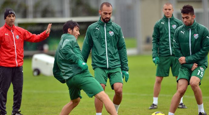Bursaspor, Başakşehir hazırlıklarına başladı Bursaspor, Başakşehir hazırlıklarına başladı