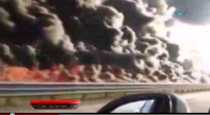 Koca yol alev alev yandı Koca yol alev alev yandı