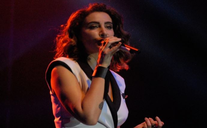 Sıla, Eskişehirlilere unutulmaz gece yaşattı Sıla, Eskişehirlilere unutulmaz gece yaşattı