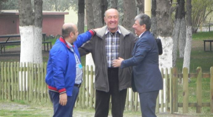 'Başörtülü avcısı'nın ilk ziyaretçisi CHP'li Balbay 'Başörtülü avcısı'nın ilk ziyaretçisi CHP'li Balbay