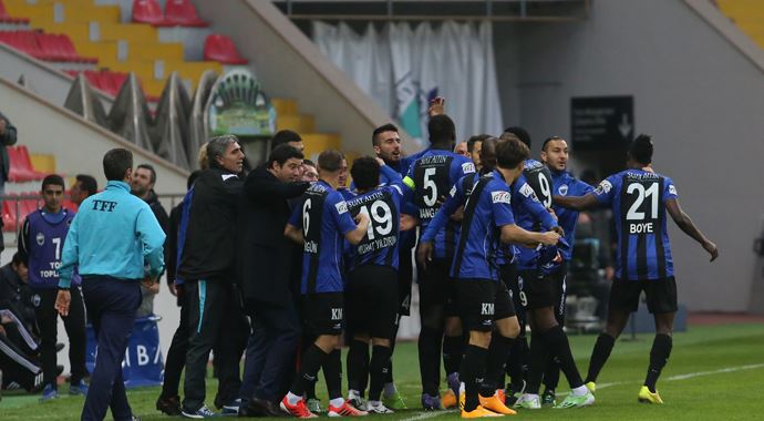 Erciyesspor Balıkesir'i 4'ledi