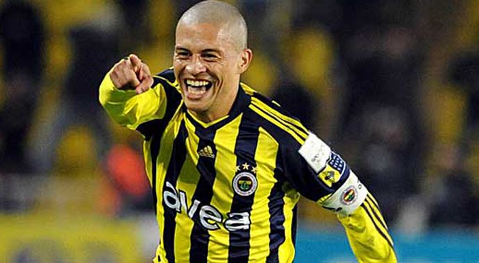 Alex'ten kafa karıştıran açıklama Alex'ten kafa karıştıran açıklama