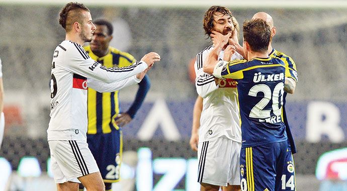 Emre'den eleştirilere cevap: Objektif olamazlar Emre'den eleştirilere cevap: Objektif olamazlar