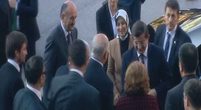 Başbakan'dan kan bağışı Başbakan'dan kan bağışı
