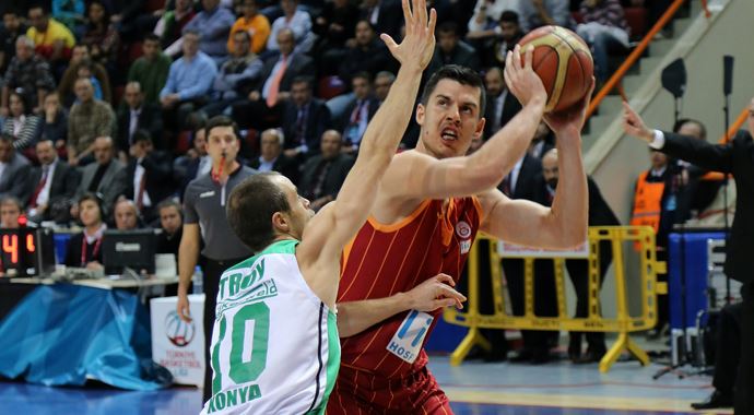 Galatasaray deplasmanda zorlanmadı Galatasaray deplasmanda zorlanmadı