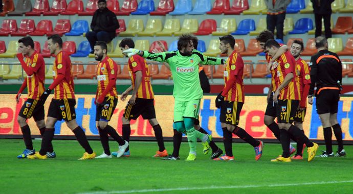 Kayserispor 3 puanı 3 golle aldı Kayserispor 3 puanı 3 golle aldı