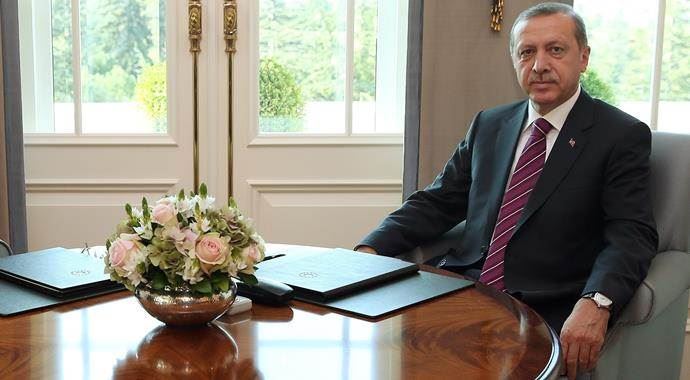 Cumhurbaşkanı Erdoğan yeni YÖK kanununu onayladı! Cumhurbaşkanı Erdoğan yeni YÖK kanununu onayladı!