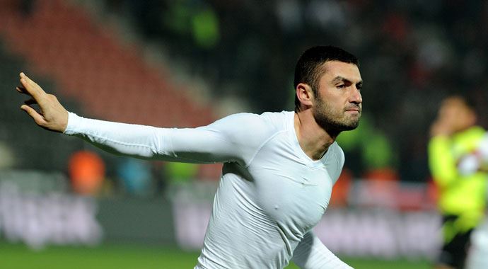 Burak attı, Cimbom 3 puanı kaptı Burak attı, Cimbom 3 puanı kaptı