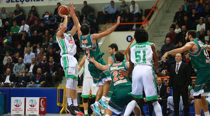 Torku Konyaspor evinde rahat geçti Torku Konyaspor evinde rahat geçti