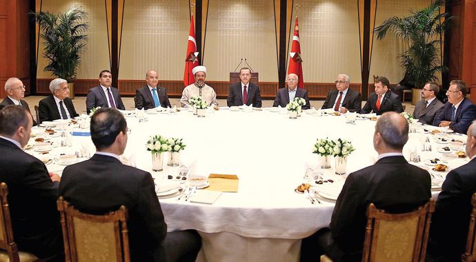 Alevi açılımı üzerinde son rötuşlar yapılıyor Alevi açılımı üzerinde son rötuşlar yapılıyor