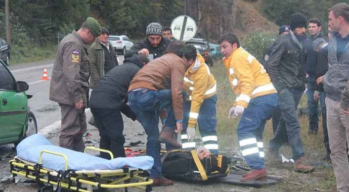Trabzon&#039;da kaza: 3 yaralı 