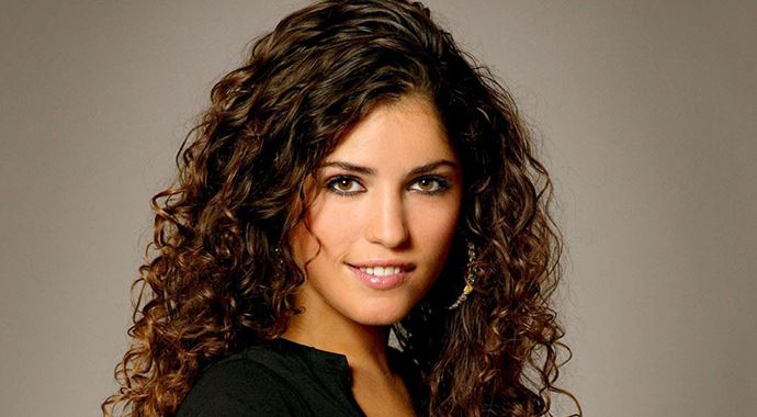 Yolanthe Cabau sette kaza geçirdi