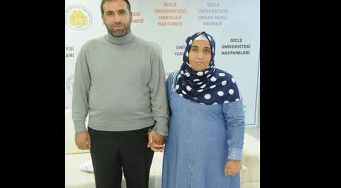18 yıllık eşini böbreğini verip kurtardı! 18 yıllık eşini böbreğini verip kurtardı!