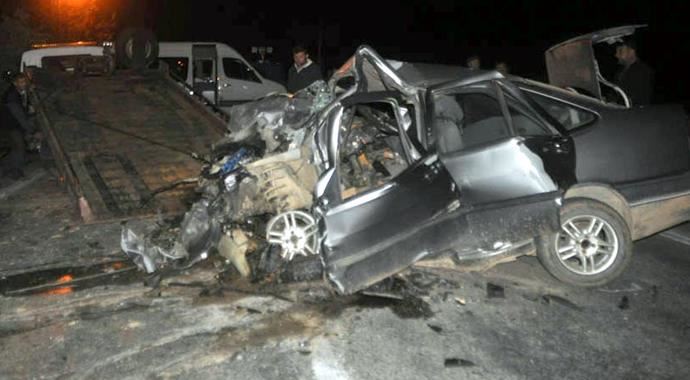 Cezaevi firarisi trafik kazasında yaralandı Cezaevi firarisi trafik kazasında yaralandı
