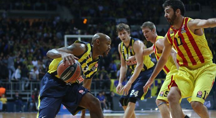 Fenerbahçe son saniyede yıkıldı Fenerbahçe son saniyede yıkıldı