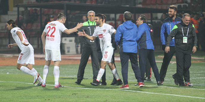 Antep Akhisar&#039;ın fişini erken çekti!