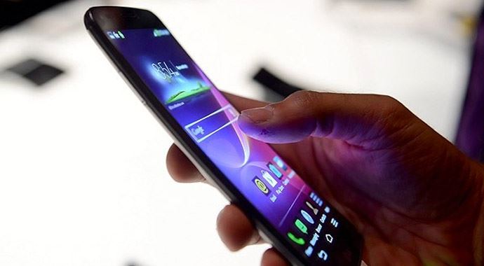 Cep telefonlarında yeni dönem başlıyor... Cep telefonlarında yeni dönem başlıyor...