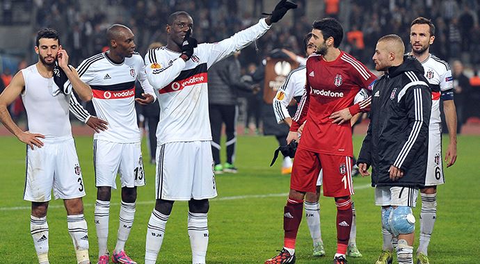Beşiktaş zirvede kopmak istemiyor Beşiktaş zirvede kopmak istemiyor