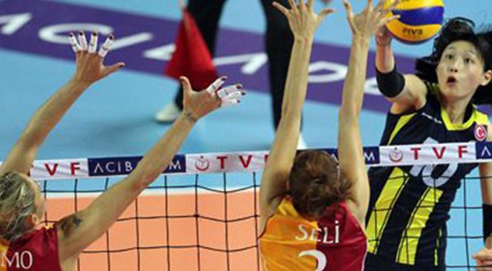 Voleybolda derbi mücadelesi Voleybolda derbi mücadelesi